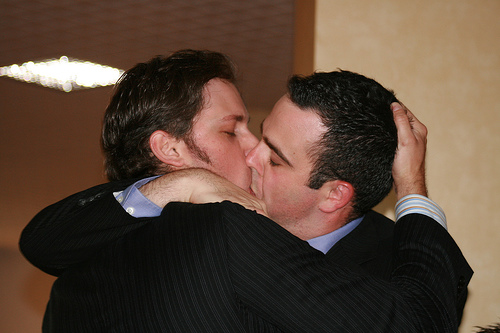 Gays, Lesbianas, Heterosexuales, somos personas al fin y todos tenemos nuestro "corazoncito" ¿o no?